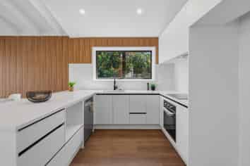 31 Collett Road, Otara