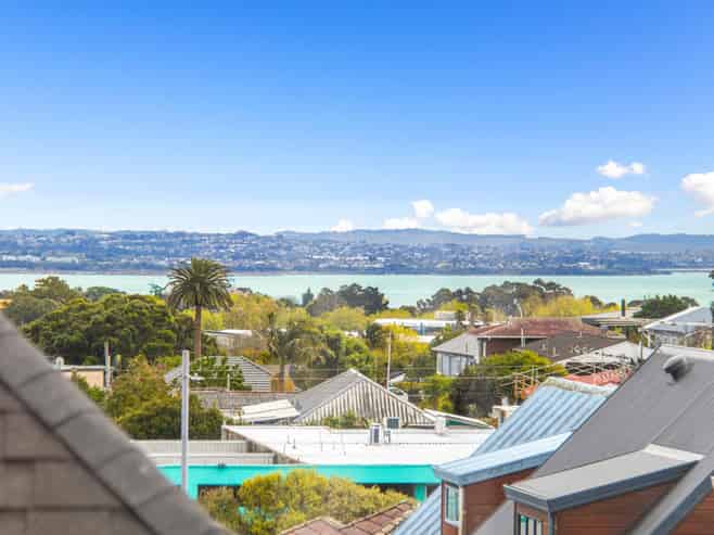 1018C New North Road, Mount Albert