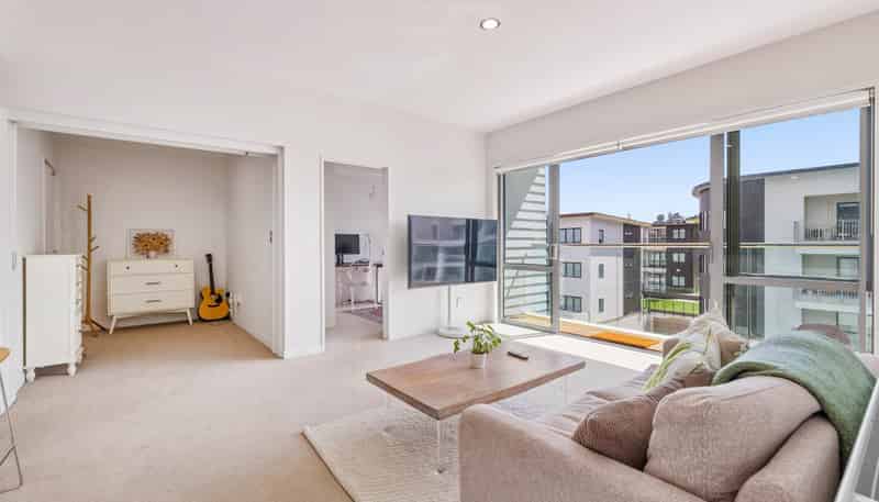 202/136 Stancombe Road, Flat Bush