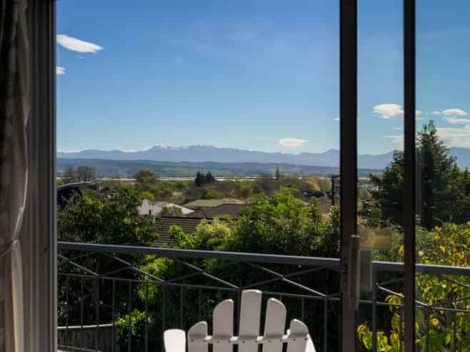 9 Middlebank Drive, Richmond