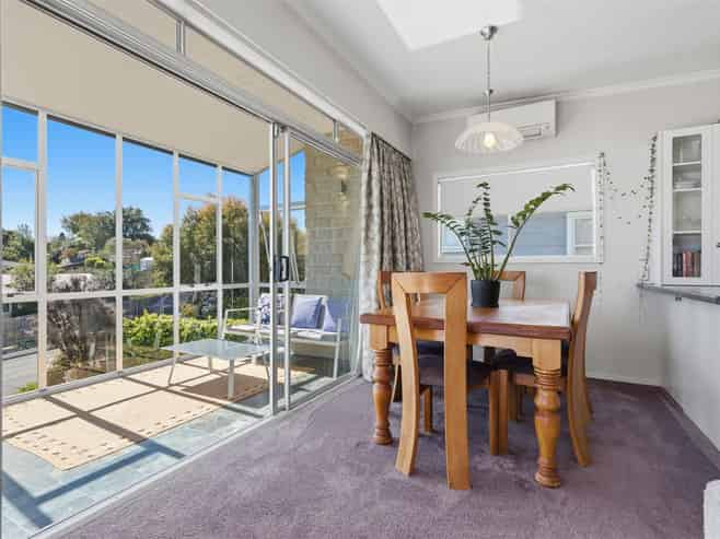 9 Middlebank Drive, Richmond