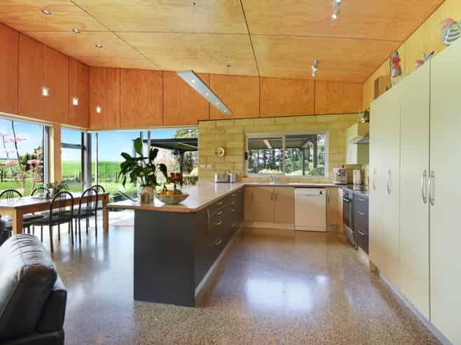 175 Maxwell Station Road, Maxwell
