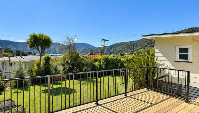 27 Main Road, Havelock