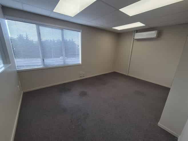 Functional Warehouse and Office Unit