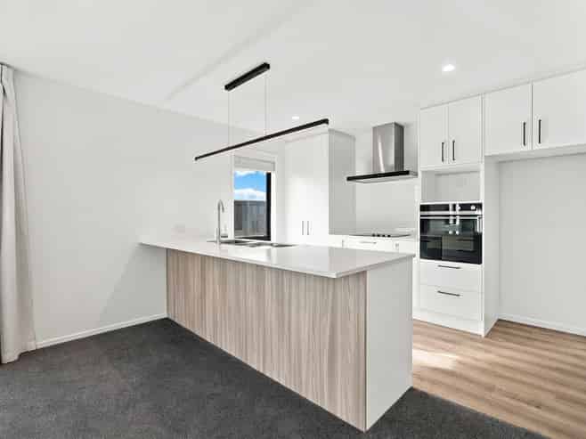 8 Carabella Crescent, Rolleston