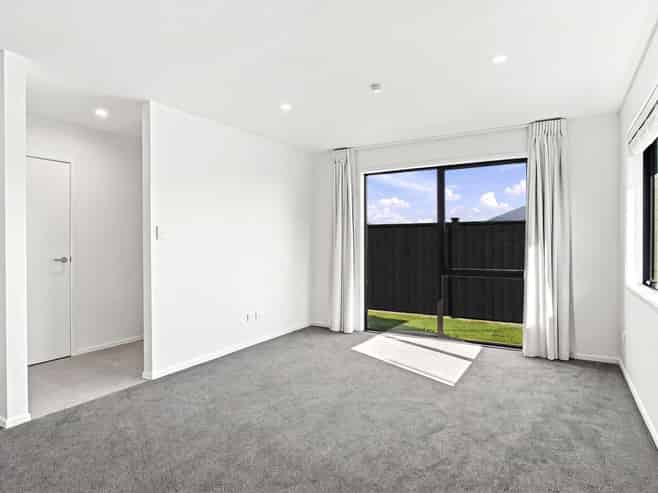 8 Carabella Crescent, Rolleston