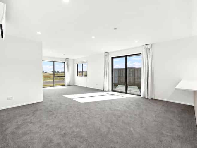 8 Carabella Crescent, Rolleston