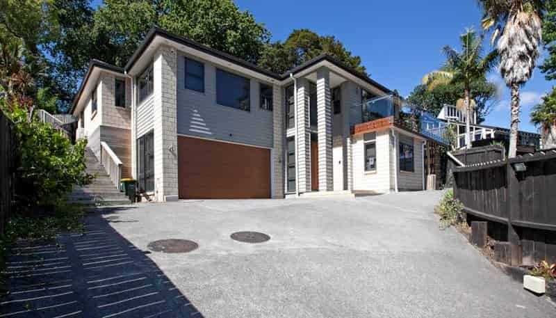 13 Gibbs Crescent, Red Hill