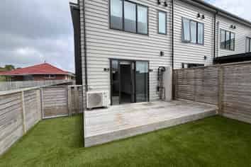 4/504 Don Buck Road, Westgate