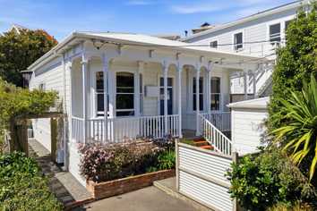 2 Oak Grove, Mount Cook