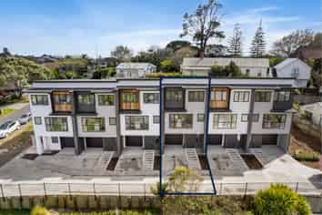 8D Howe Street, Howick