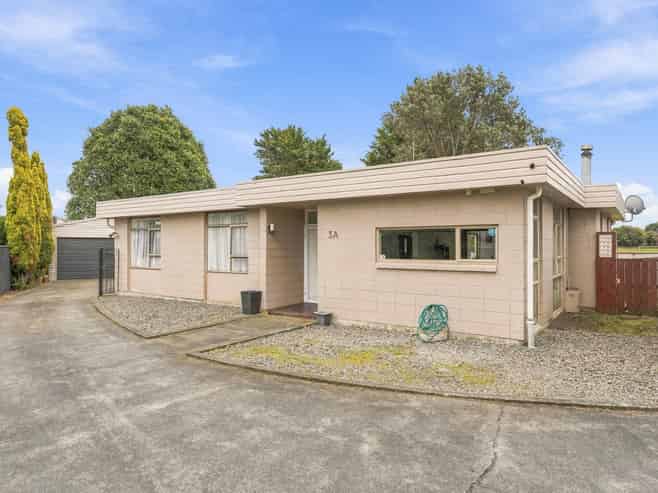 3A Moore Avenue, Tawhero