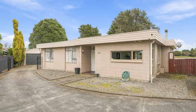 3A Moore Avenue, Tawhero