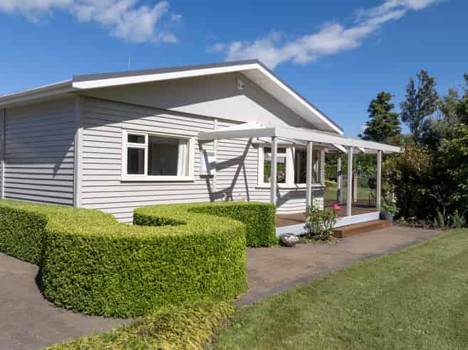 3257 State Highway 23, Raglan