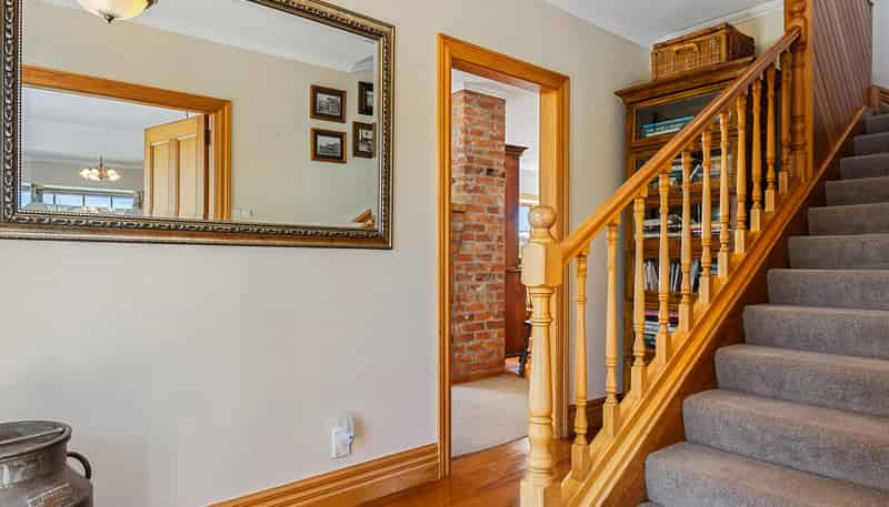 12 Davis Road, Cust