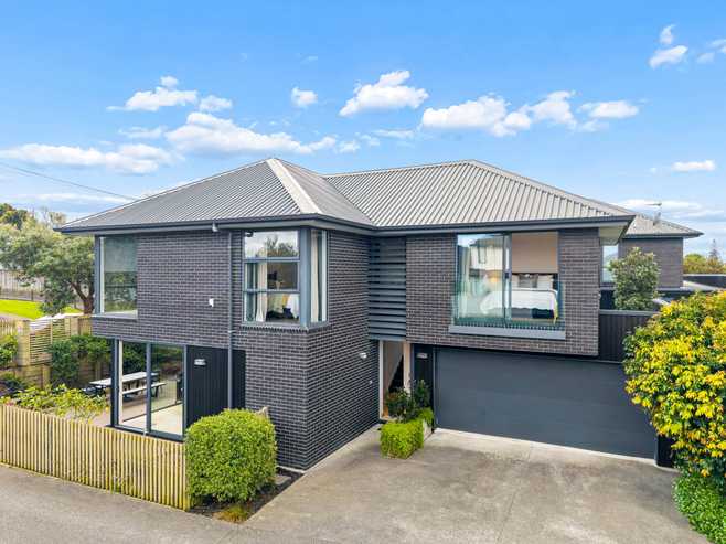 2 Lyndhurst Street, Waiotaiki Bay