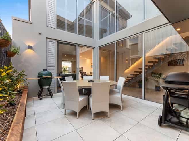 577 Laurie Southwick Parade, Gulf Harbour