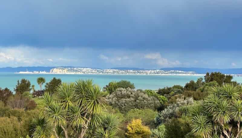11 Kaimata Road, Bay View