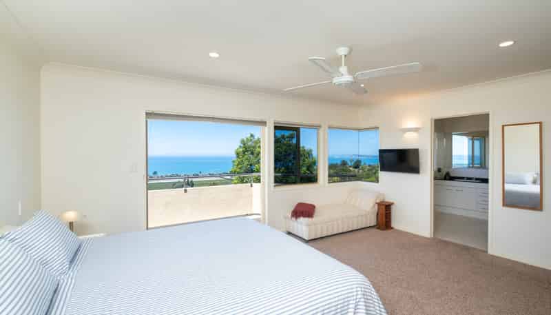 11 Kaimata Road, Bay View