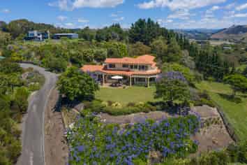 11 Kaimata Road, Bay View