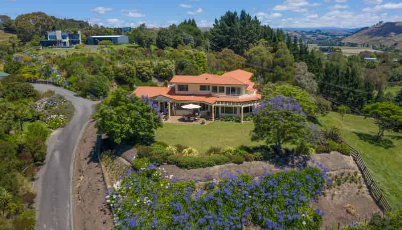11 Kaimata Road, Bay View