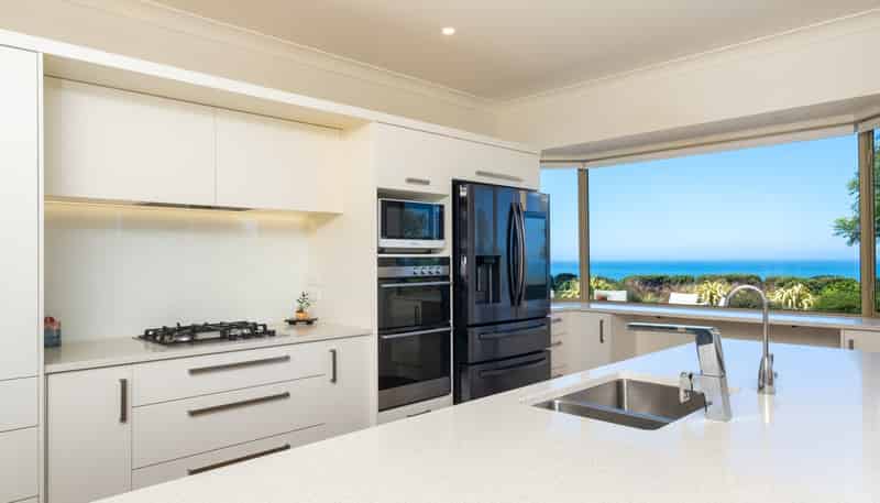 11 Kaimata Road, Bay View