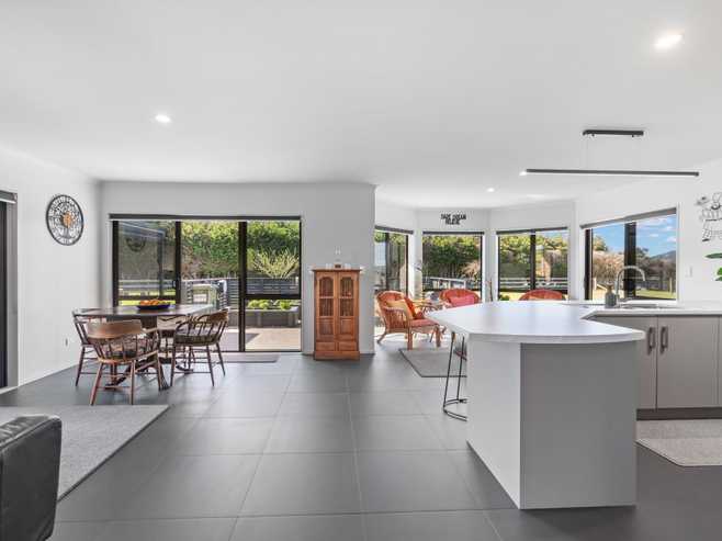 361 Apotu Road, Kauri