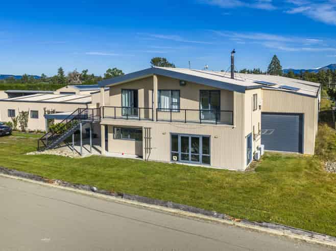 124 Inglis Road, Okuku