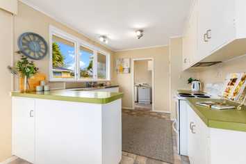 58 California Drive, Totara Park