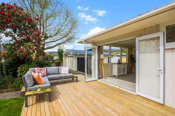 58 California Drive, Totara Park