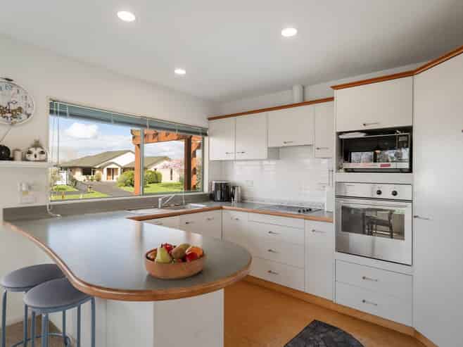 26 Highfields Drive, Katikati