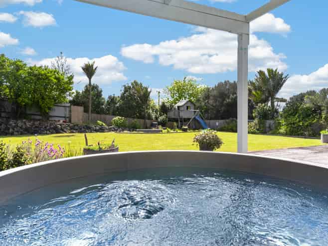 17 Gorge Road, Maungaturoto