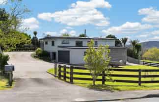 17 Gorge Road, Maungaturoto