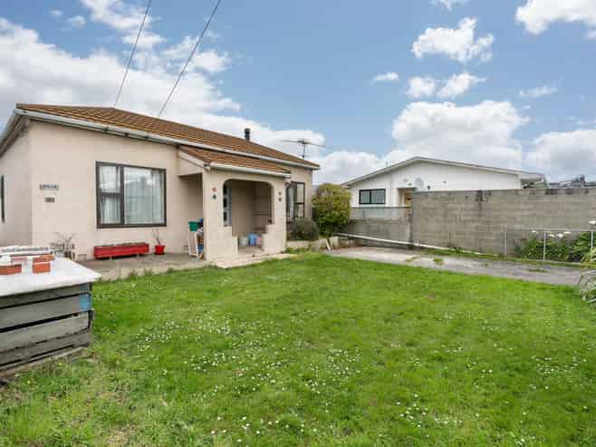 49 Young Street, Saint Kilda