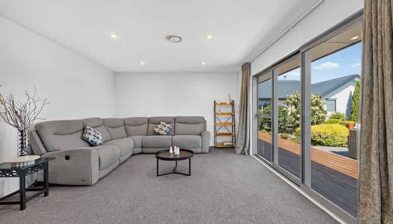 16 Landsborough Drive, Darfield