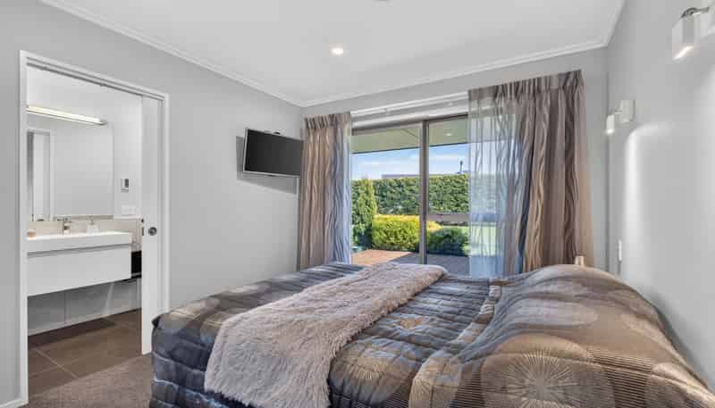 16 Landsborough Drive, Darfield