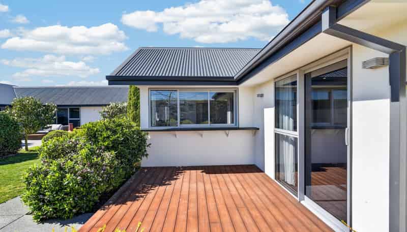 16 Landsborough Drive, Darfield