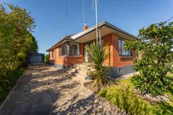 27 Tyne Street, Marchwiel