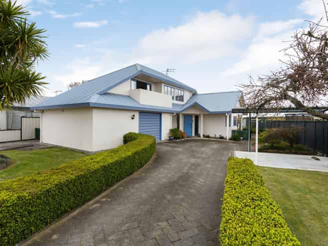 77 Radiata Street, Fairview Downs