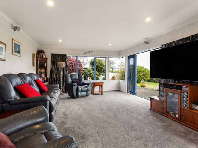 77 Radiata Street, Fairview Downs