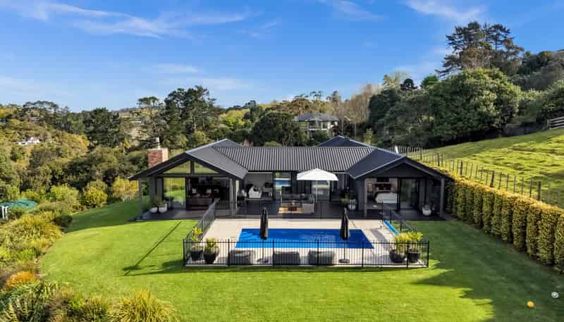 226 Whitford Road, Whitford