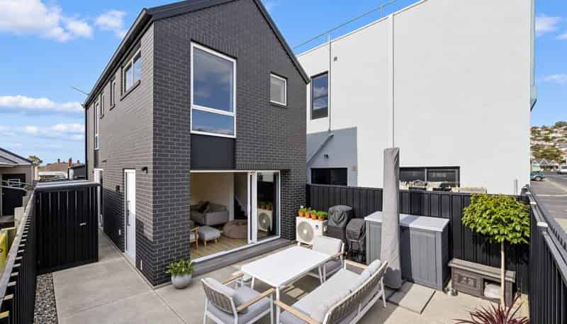 243B South Road, Caversham