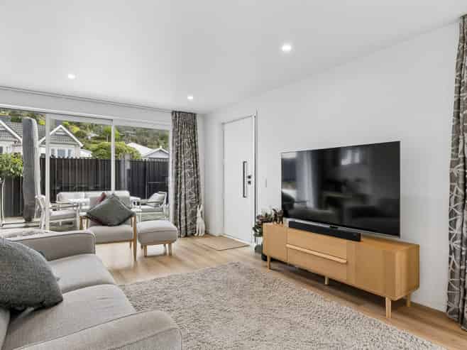 243B South Road, Caversham