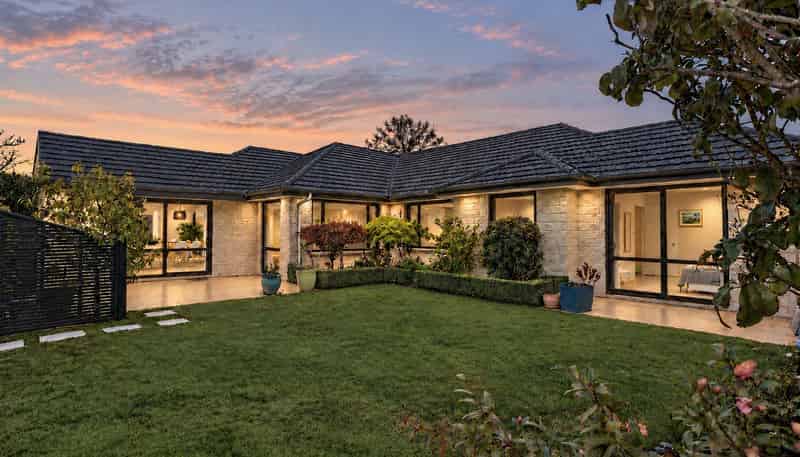 16 Limes Avenue, Parklands