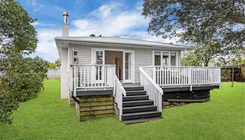 4 Beaubank Road, Kelston