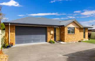 10A Brian Bary Street, Redwoodtown
