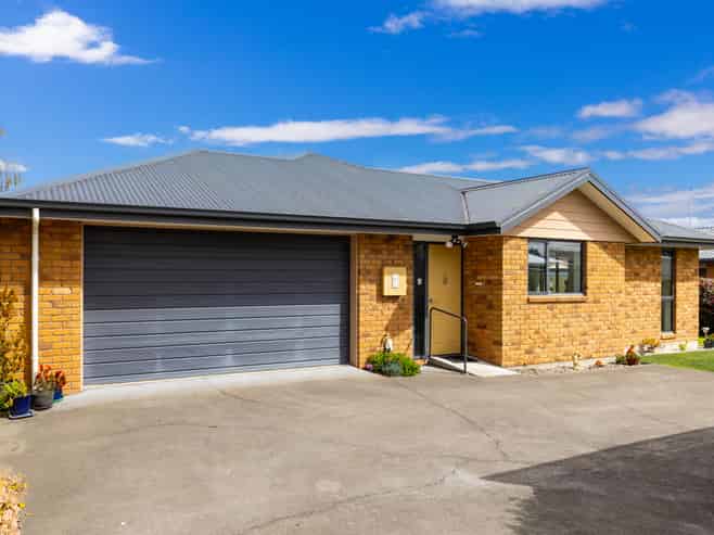 10A Brian Bary Street, Redwoodtown