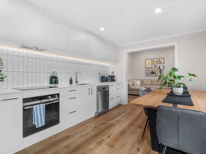42 Jacksons Line, Masterton