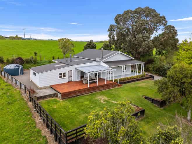 42 Jacksons Line, Masterton