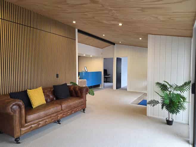 High Profile Office Space - Share the Space